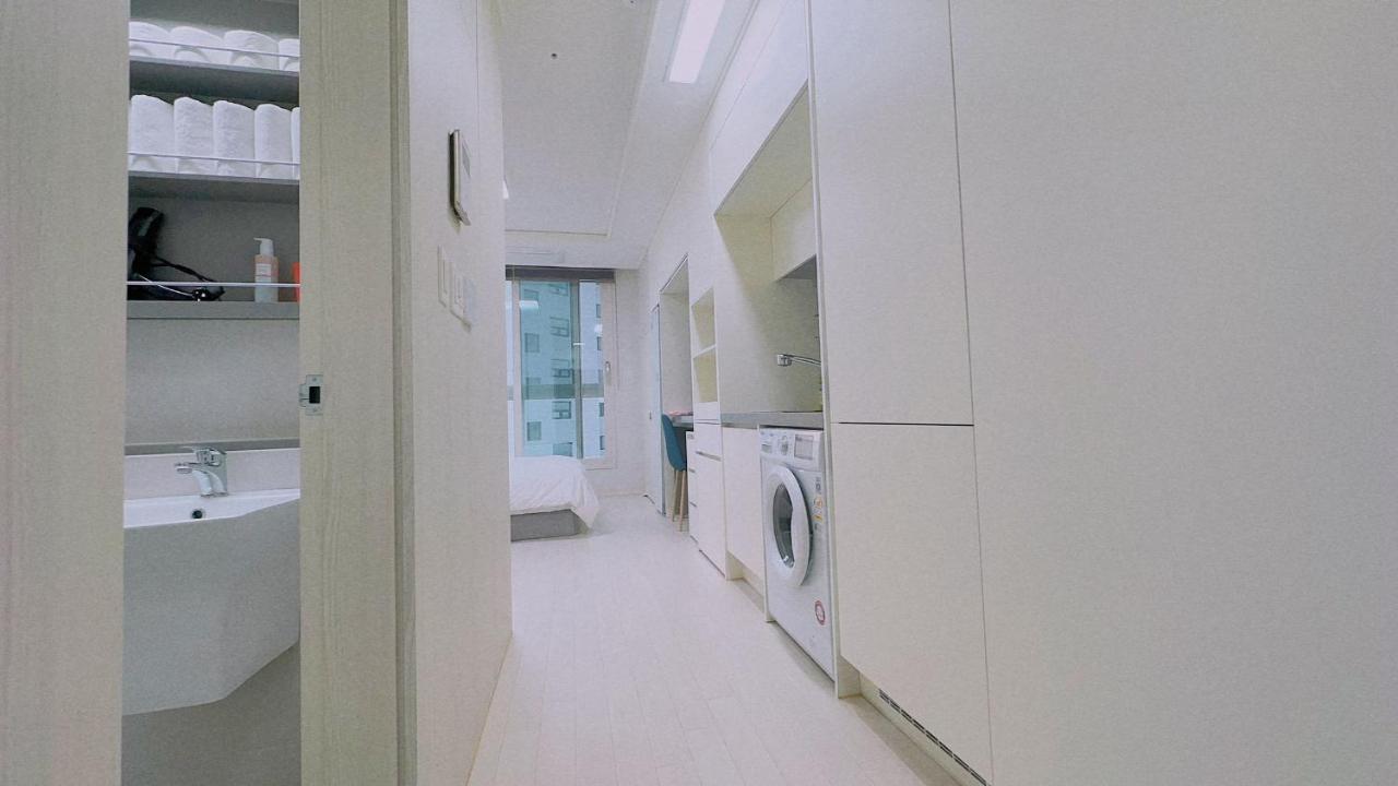 The Time Apartment Incheon Bagian luar foto
